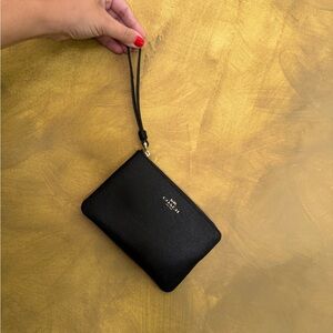 COACH Wristlet in Black